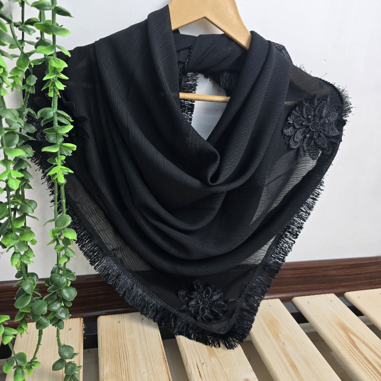 روسری زنانه گل برجسته