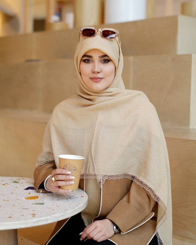 روسری زنانه نخ اسلپ شاین حاشیه دانتل